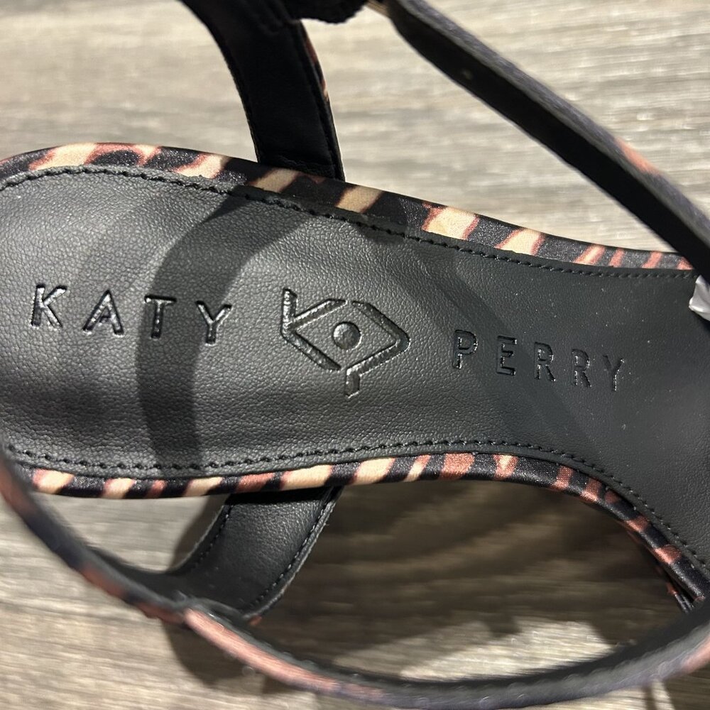 Katy Perry Size 7.5 Square Platform Sandal Tiger Animal Print Chunky Heels Y2K - Picture 11 of 13